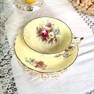 Wide mouth paragon tea cup SOLD